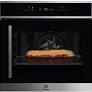 EOF7P00RX FOUR MULTIFONCTION PORTE LATERALE CHARN.DROITE ELECTROLUX